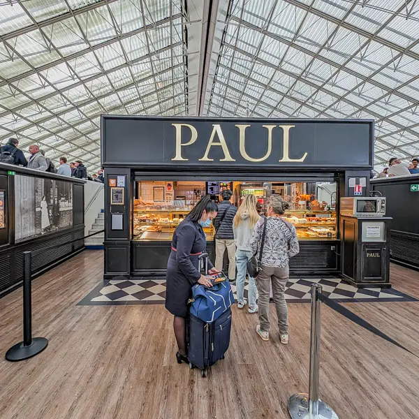 When you have time to kill at Paris Charles de Gaulle Airport, a pastry shop is your best friend.